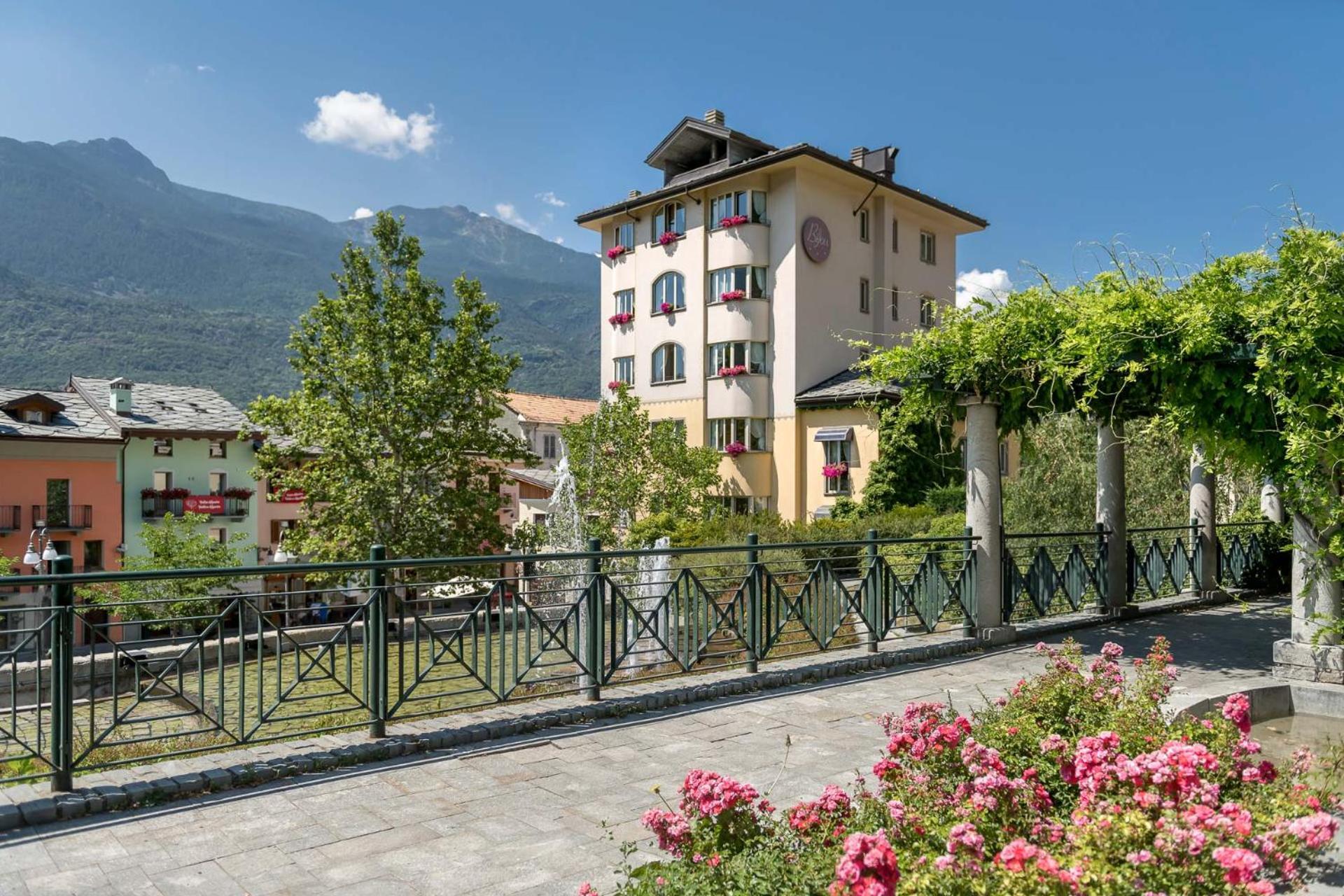 Bijou Hotel Saint-Vincent Εξωτερικό φωτογραφία