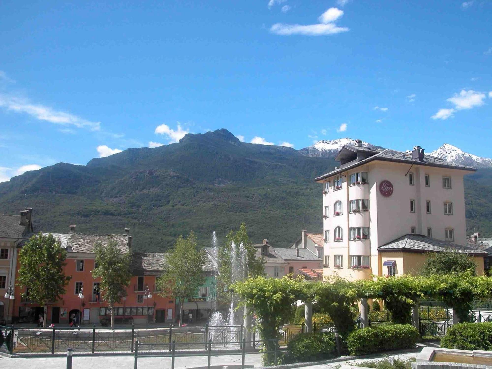 Bijou Hotel Saint-Vincent Εξωτερικό φωτογραφία